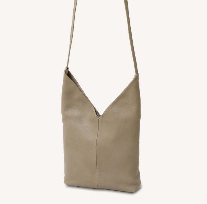 A SHOULDER BAG ＜S＞ GRAY