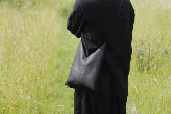 A SHOULDER BAG ＜S＞ BROWN